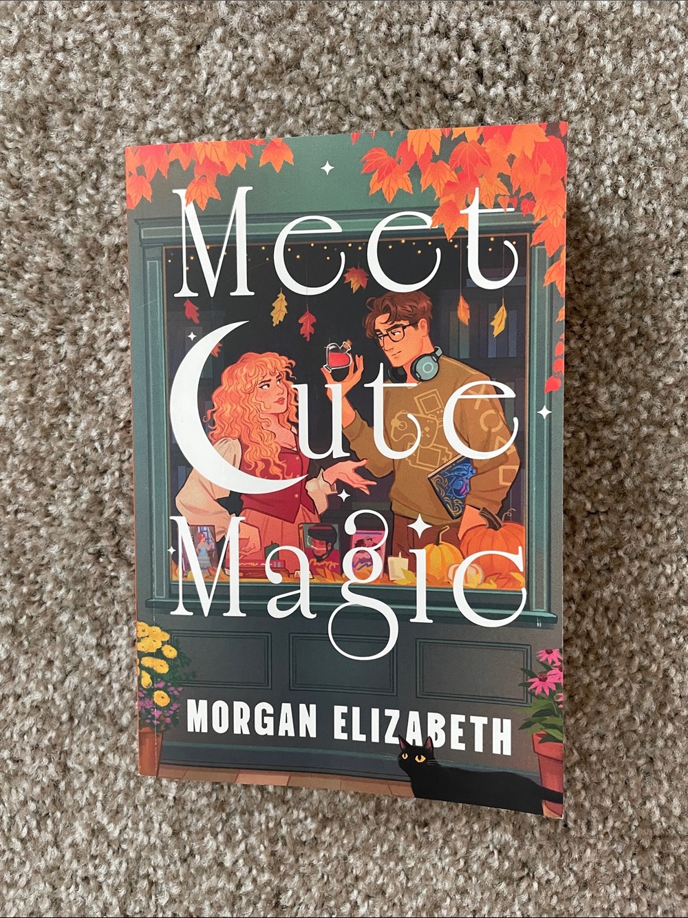Meet Cute Magic • Morgan Elizabeth Paperback Book